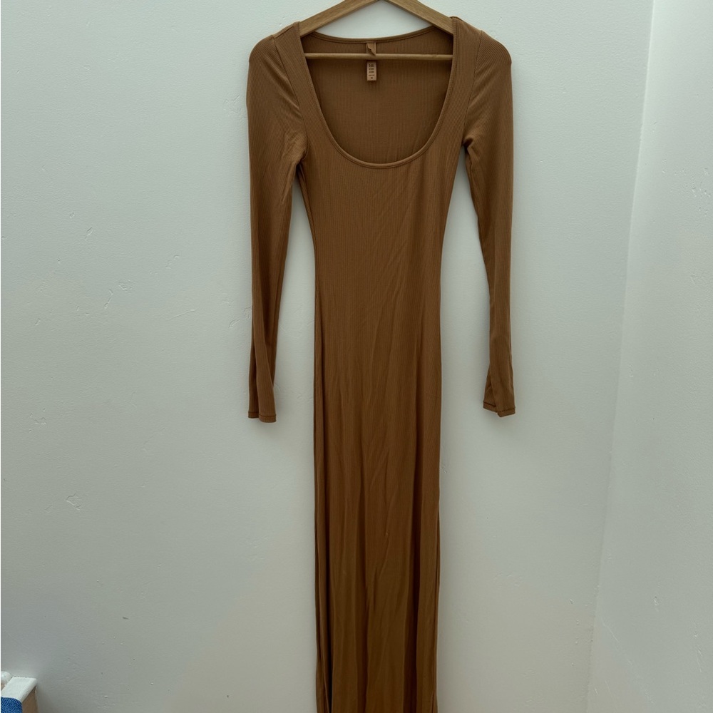 Elegant Brown Long Sleeve Dress